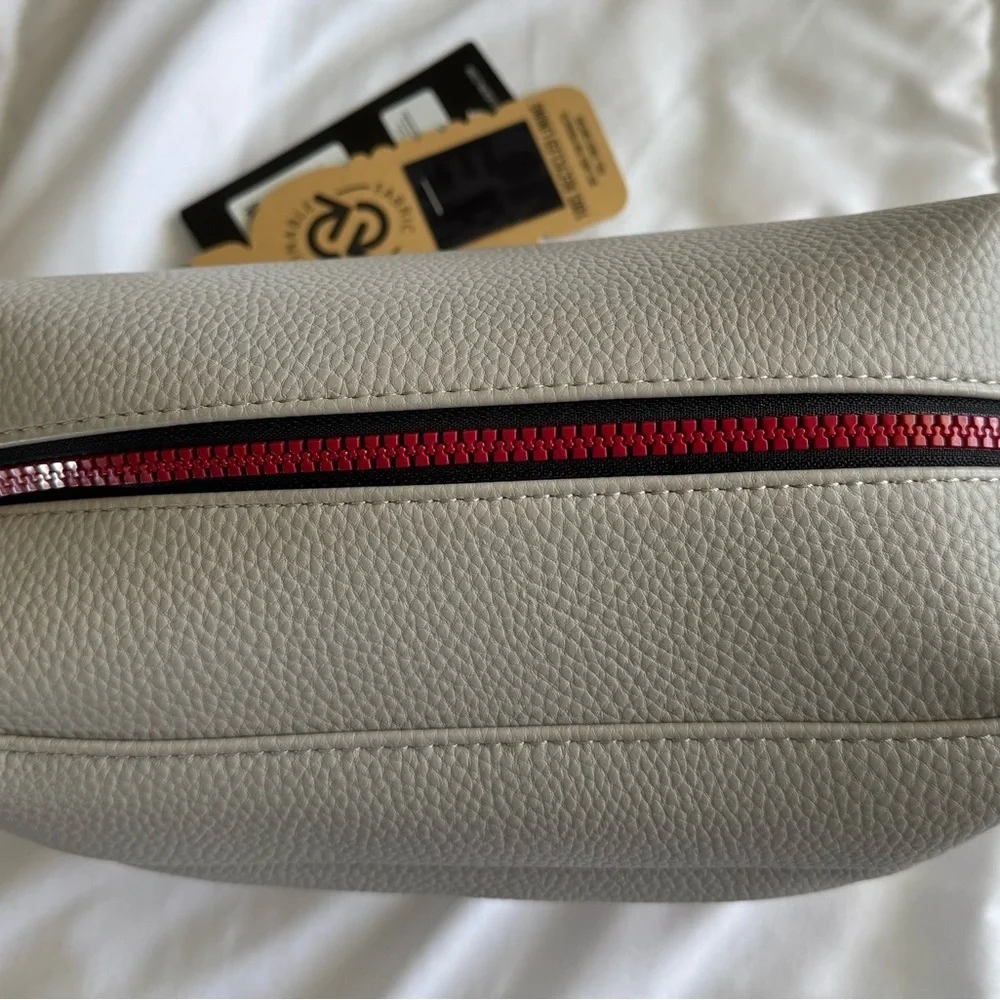True Religion Toiletry Bag Men's Grey /Red Quadry Horseshoe Logo...